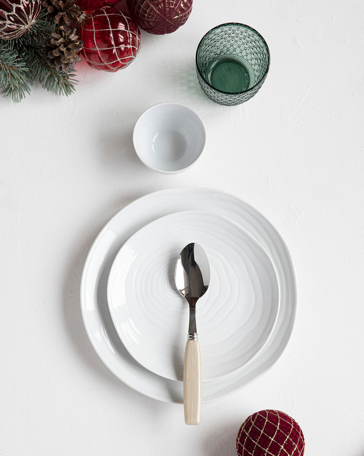 Teak 12-piece Dinner Set