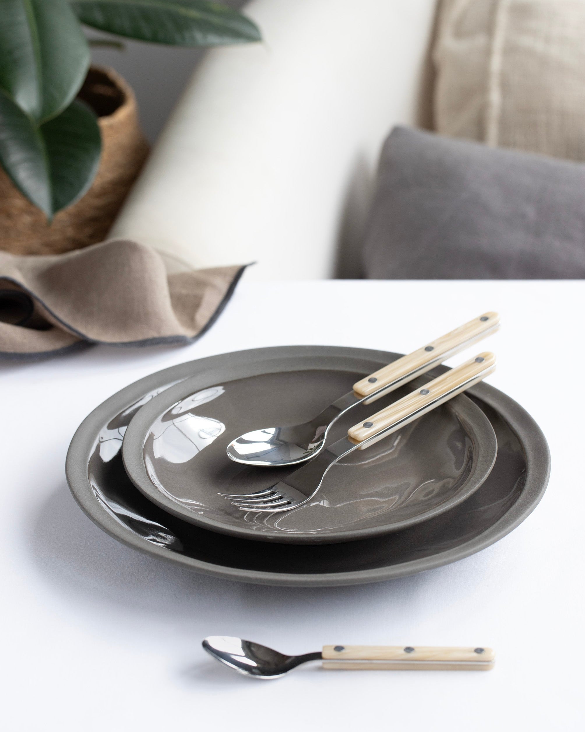 Couverts Sabre Bistrot Horn - Service 24 pièces