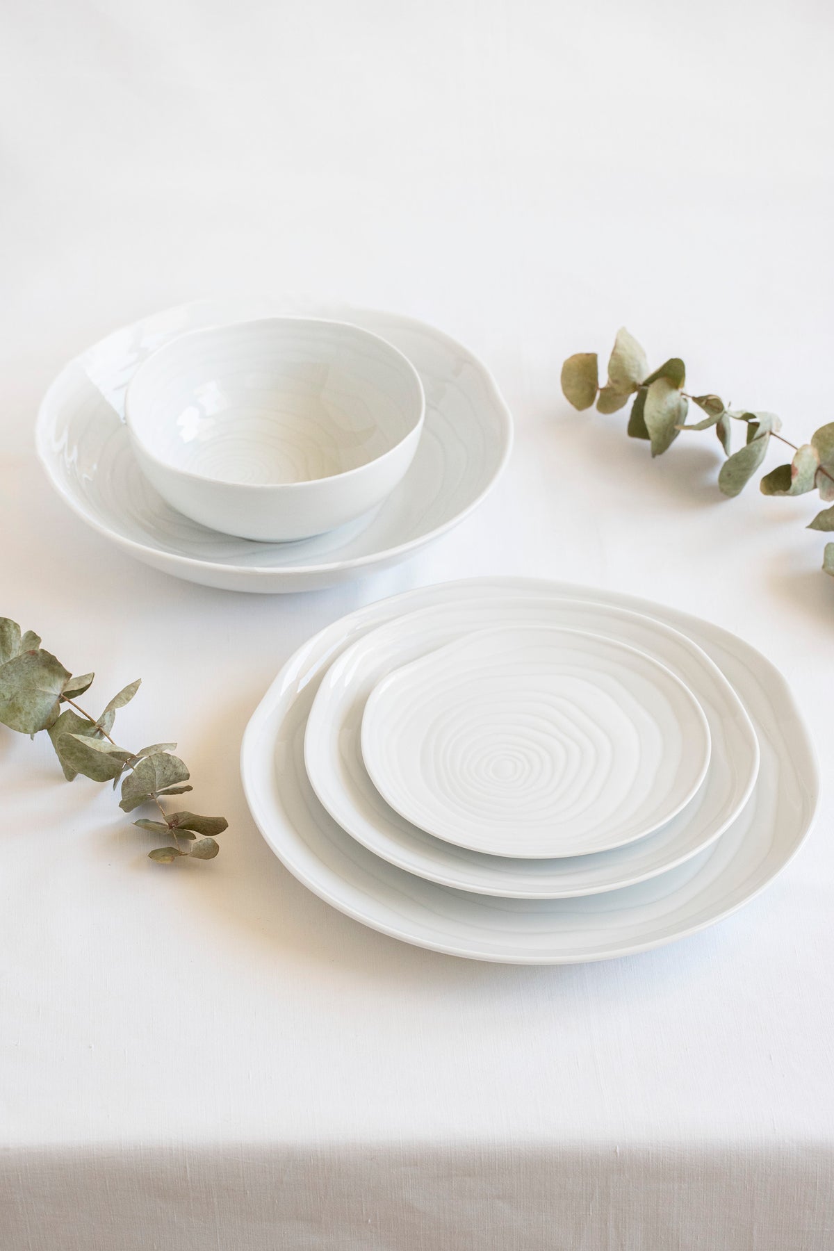 How to choose between two white tableware. Nova White and Teak.