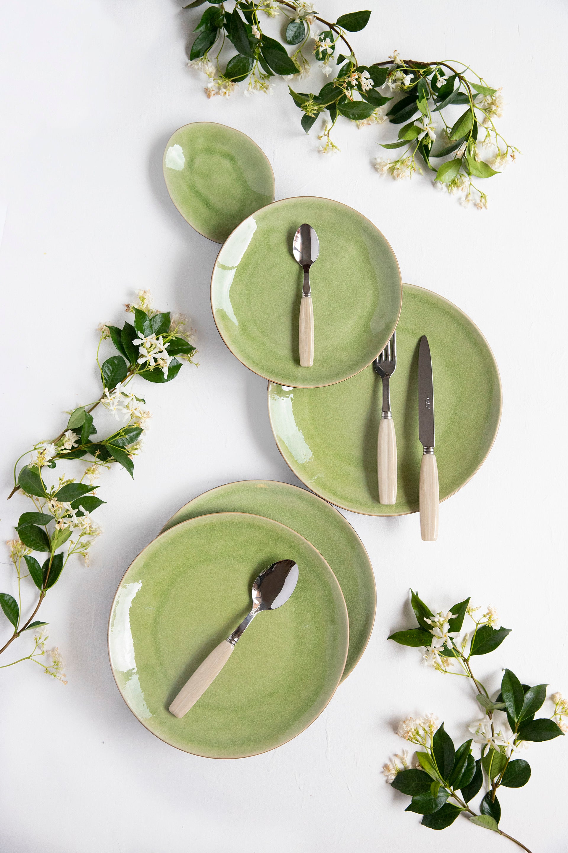 Riviera Green 12-piece dinner set